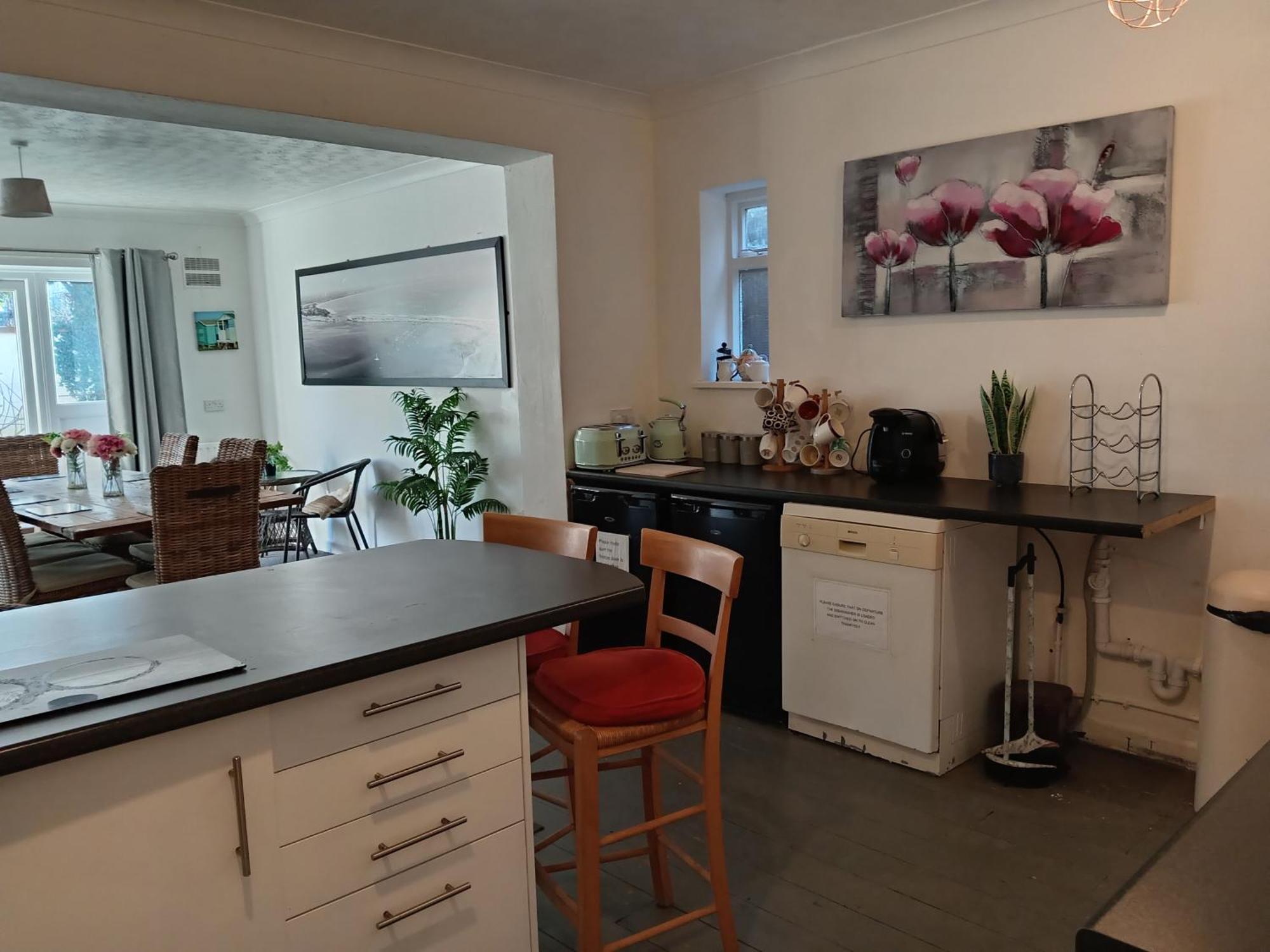 Amitie Guest House บอร์นมัธ ภายนอก รูปภาพ